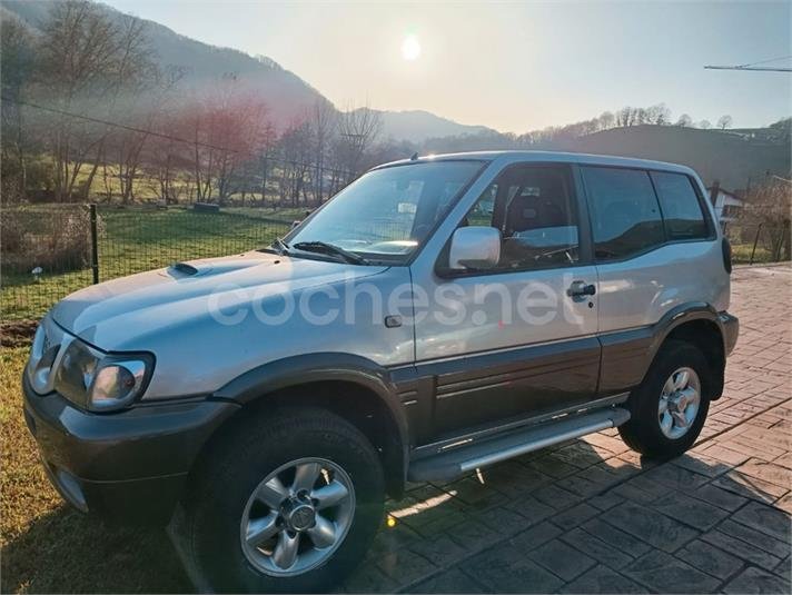 NISSAN Terrano II 2.7 TD Comfort 3p 3p.