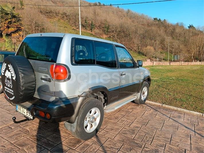 NISSAN Terrano II 2.7 TD Comfort 3p 3p.